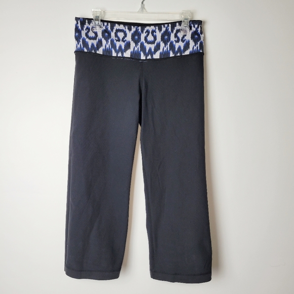 Lululemon Groove Cropped Black Reversible Leggings - Picture 2 of 9